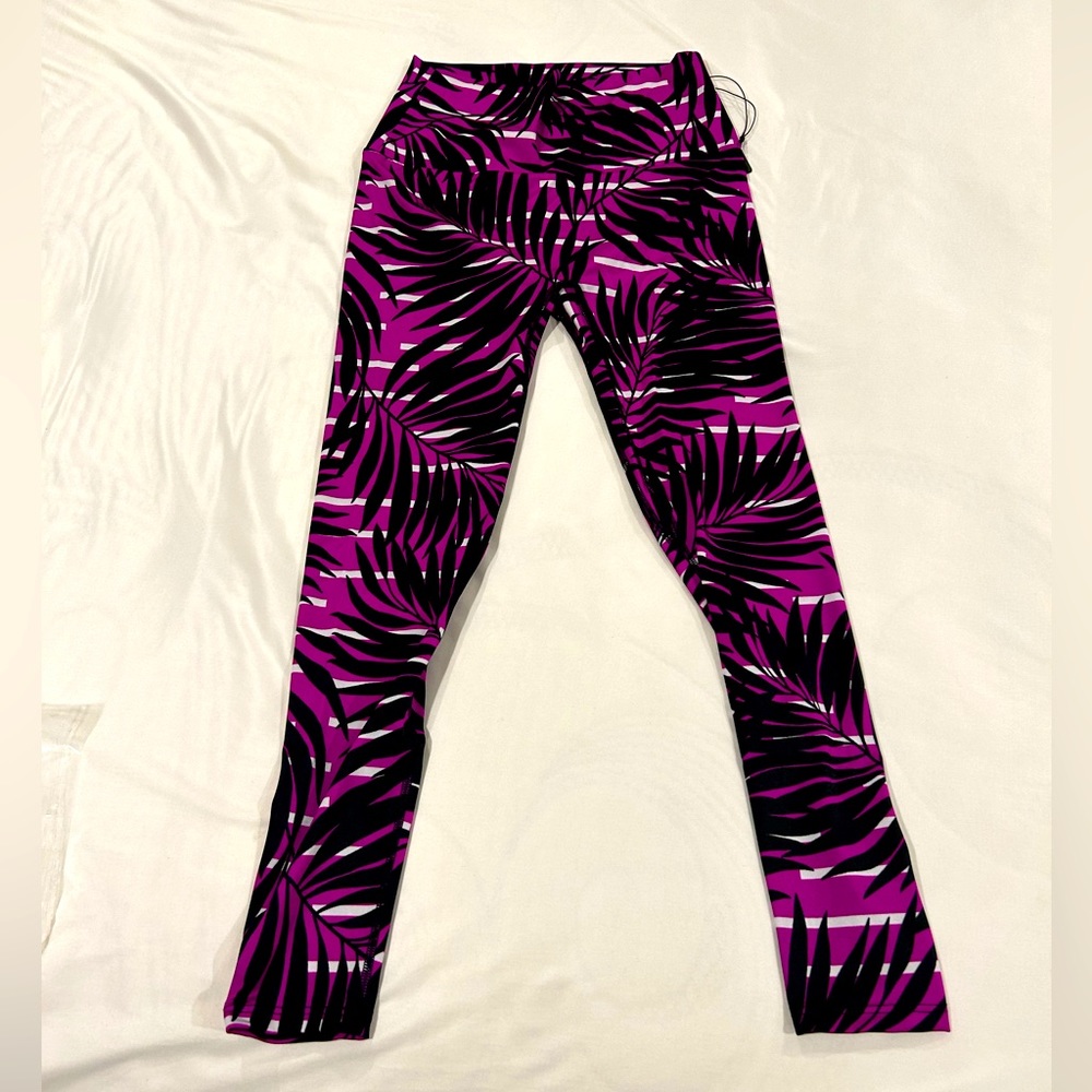 NWT K-Deer Regatta Striped Palm Legging in Sneaker length Sz L—Free Shipping!